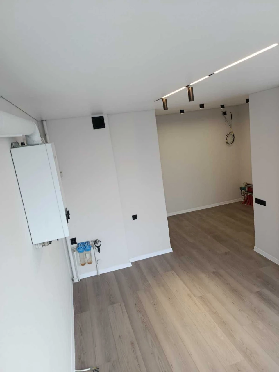 Продаж 2к квартири З РЕМОНТОМ 6/8ц 52/23/25м² Винники вул. Л