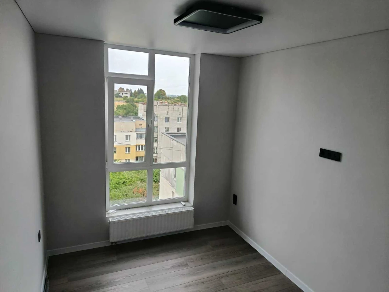 Продаж 2к квартири З РЕМОНТОМ 6/8ц 52/23/25м² Винники вул. Л