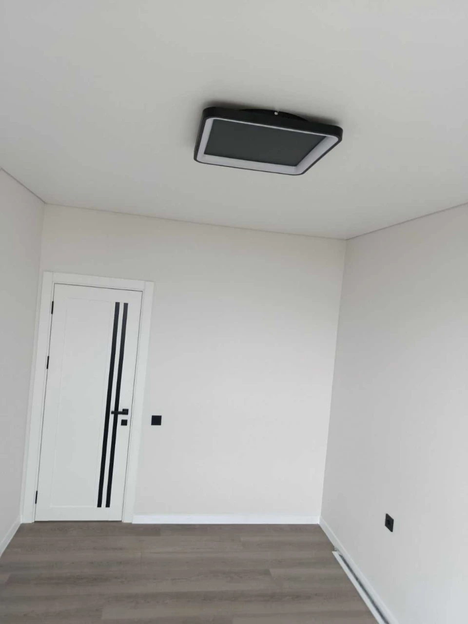 Продаж 2к квартири З РЕМОНТОМ 6/8ц 52/23/25м² Винники вул. Л