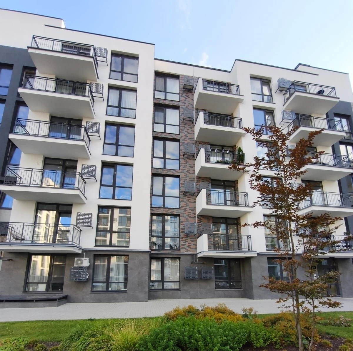 Продажа 1-комнатной квартиры в ЖК Auroom Forest