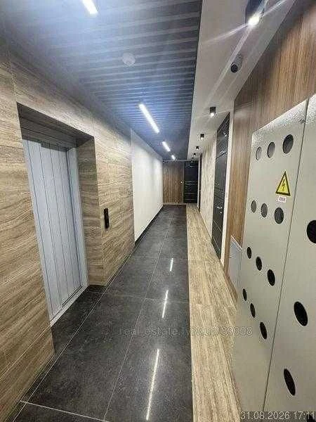 Продам 1 кім квартиру з ремонтом, частково вмебльовану,м Вин