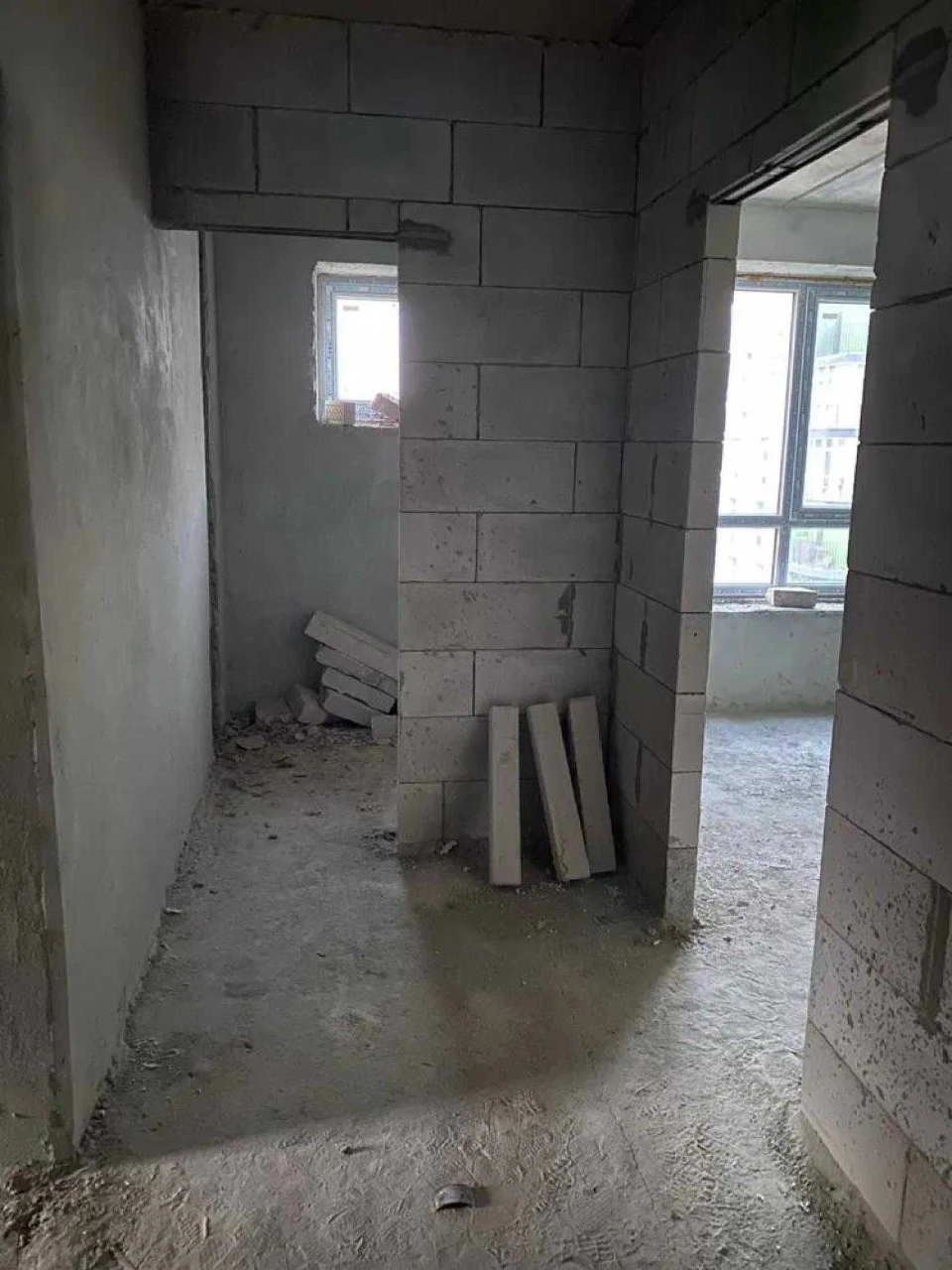 Продаж 2 кімнатної квартири на 4/5 поверсі у новобудові ЖК Г