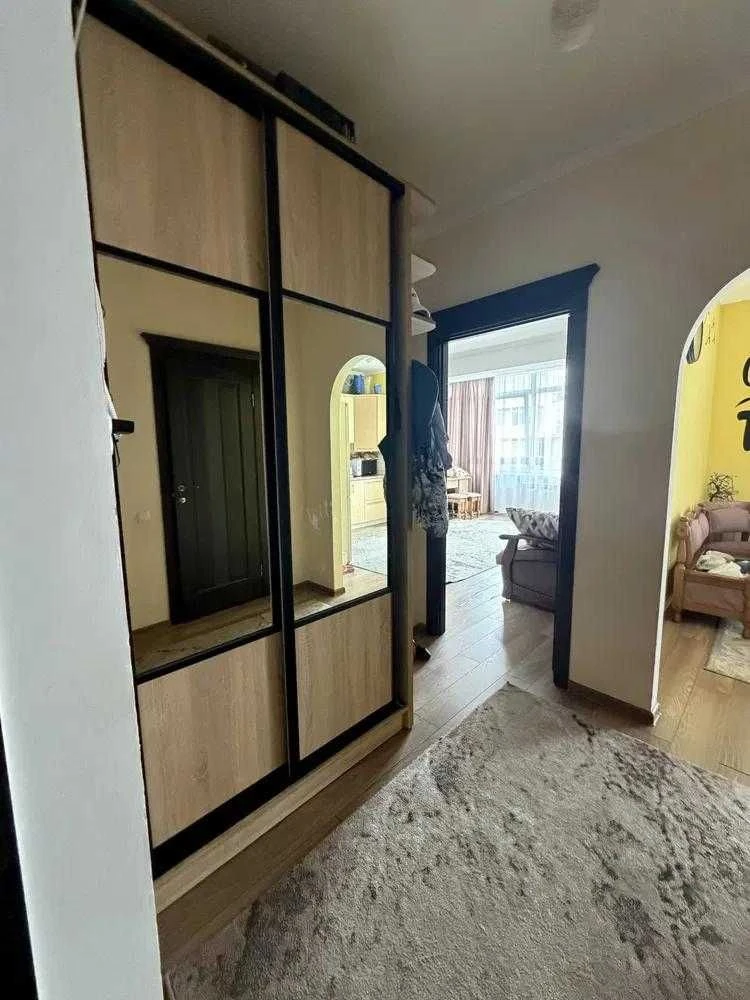 Продаж 1-к. квартири З РЕМОНТОМ 48/35/13м² Винники вул.Винна