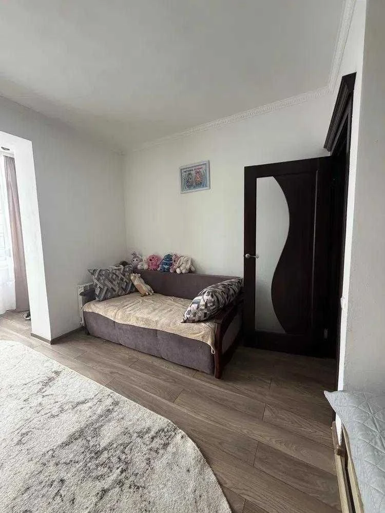 Продаж 1-к. квартири З РЕМОНТОМ 48/35/13м² Винники вул.Винна