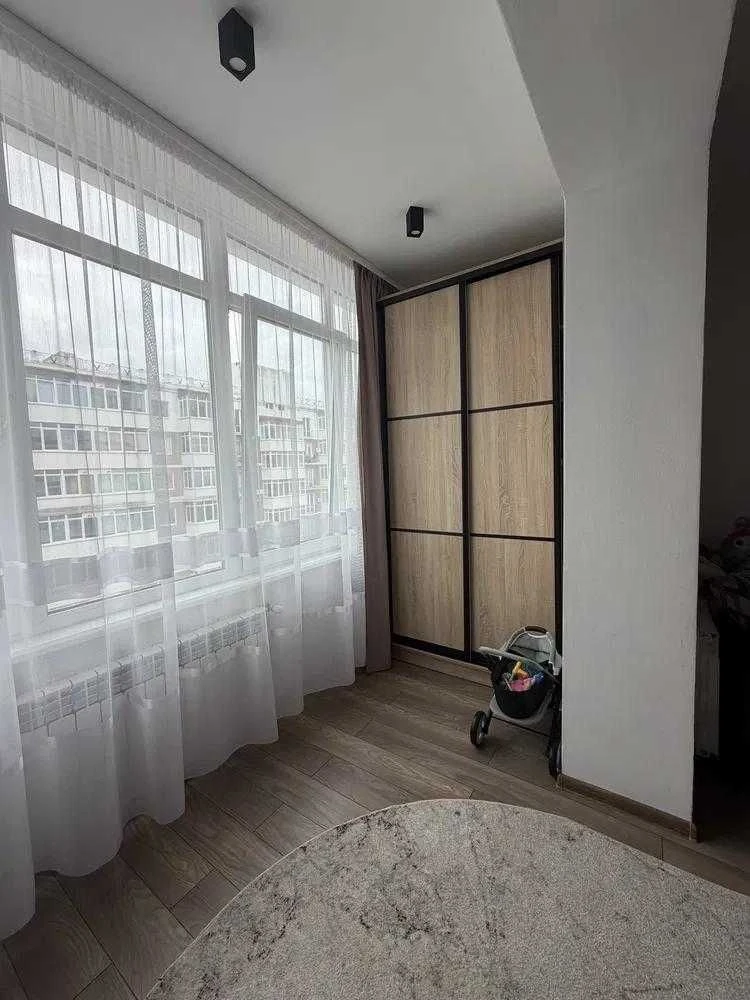 Продаж 1-к. квартири З РЕМОНТОМ 48/35/13м² Винники вул.Винна