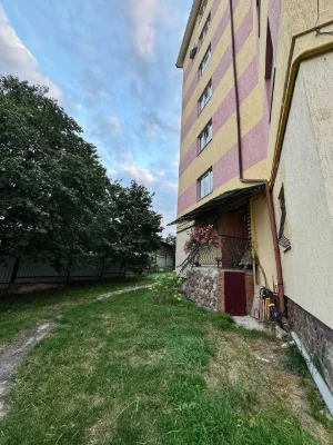 Продаж 2-кім. квартири з індивідуальним опаленням та ремонто