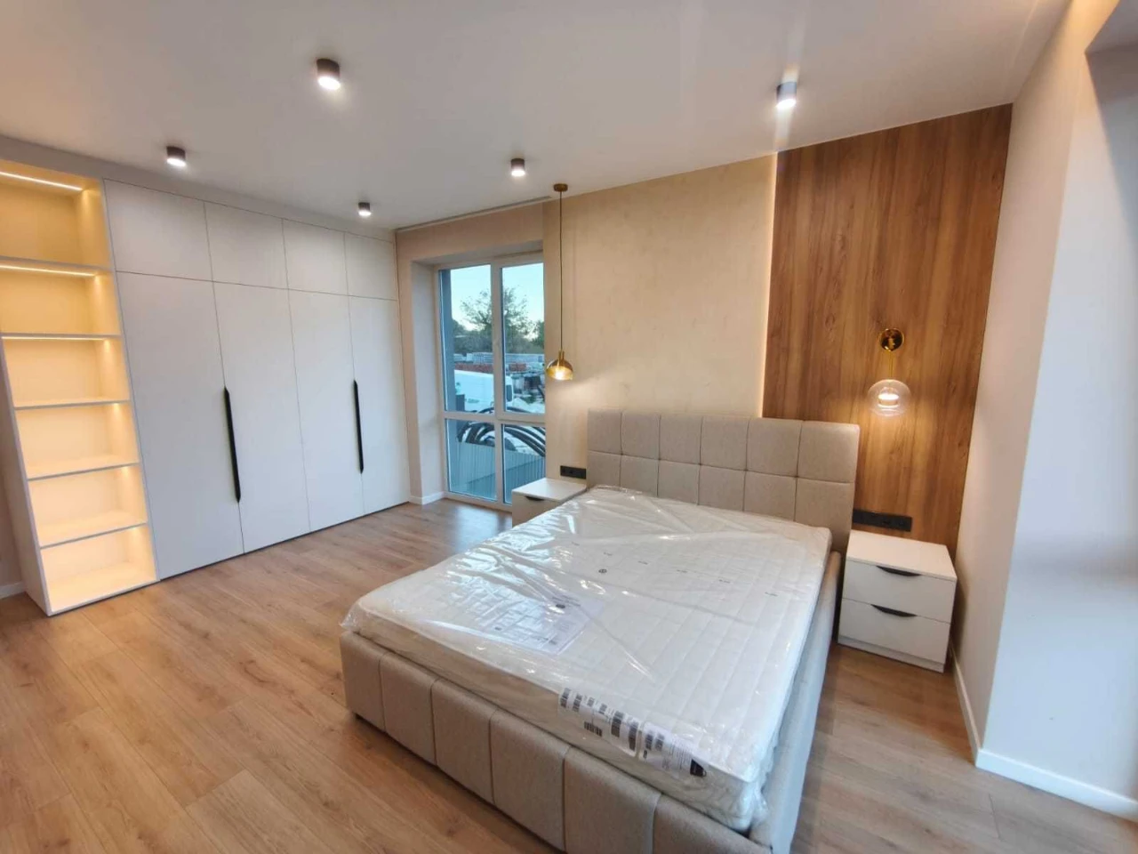 Продаж 1-к. квартири З РЕМОНТОМ 1/9ц 52/38/14м² ЖК Сусіди Ви