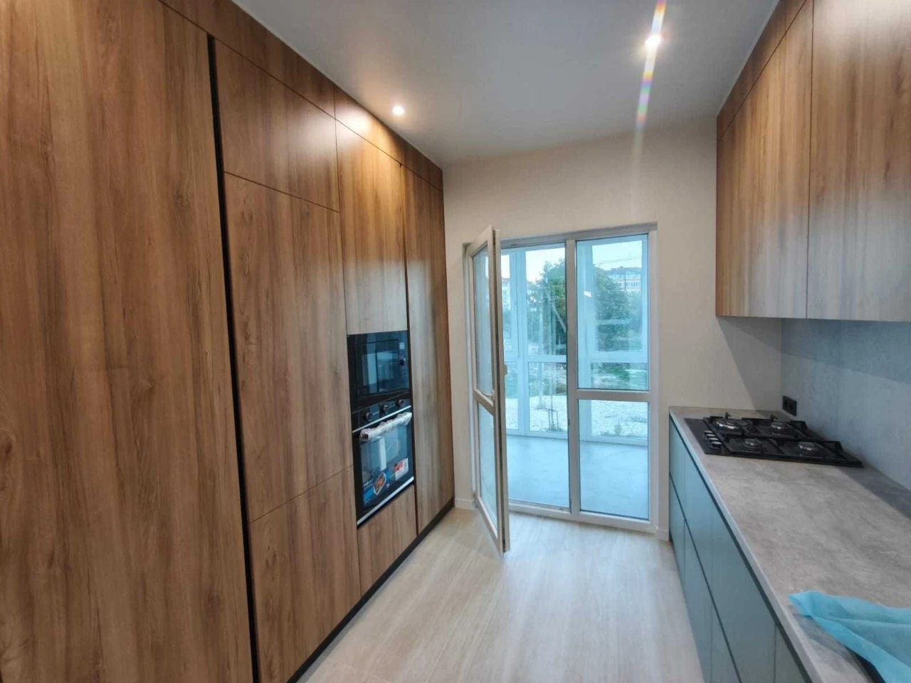 Продаж 1-к. квартири З РЕМОНТОМ 1/9ц 52/38/14м² ЖК Сусіди Ви