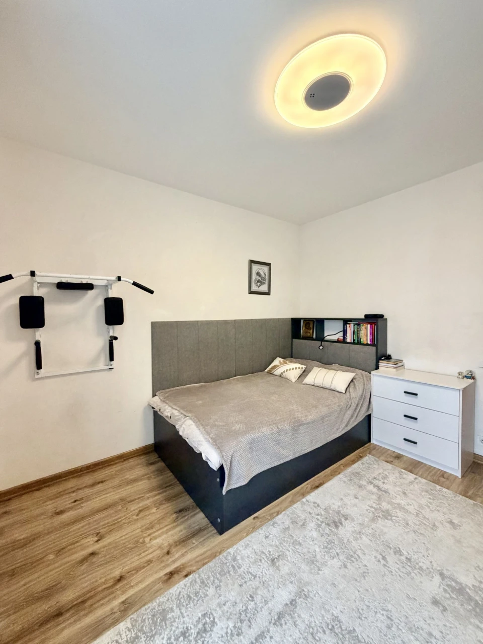 Продаж 2-кім. квартири 67 м.кв., в. Винна Гора