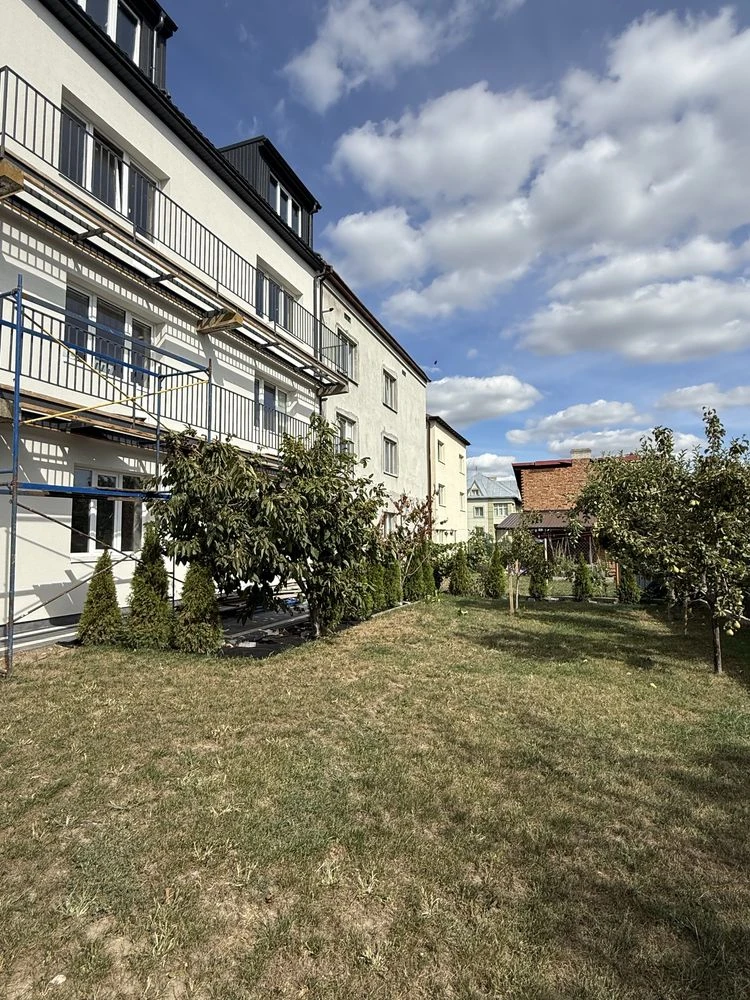 Квартира 2 кімнати 2 поверх 63м $1100/м2
