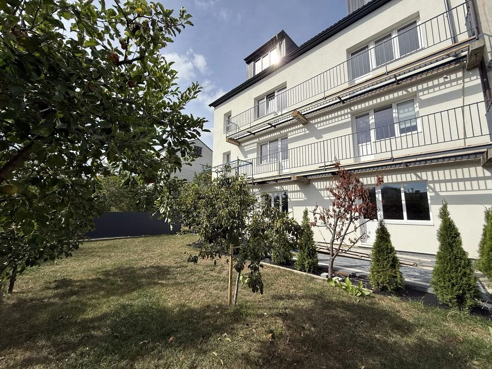 Квартира 2 кімнати 2 поверх 63м $1100/м2