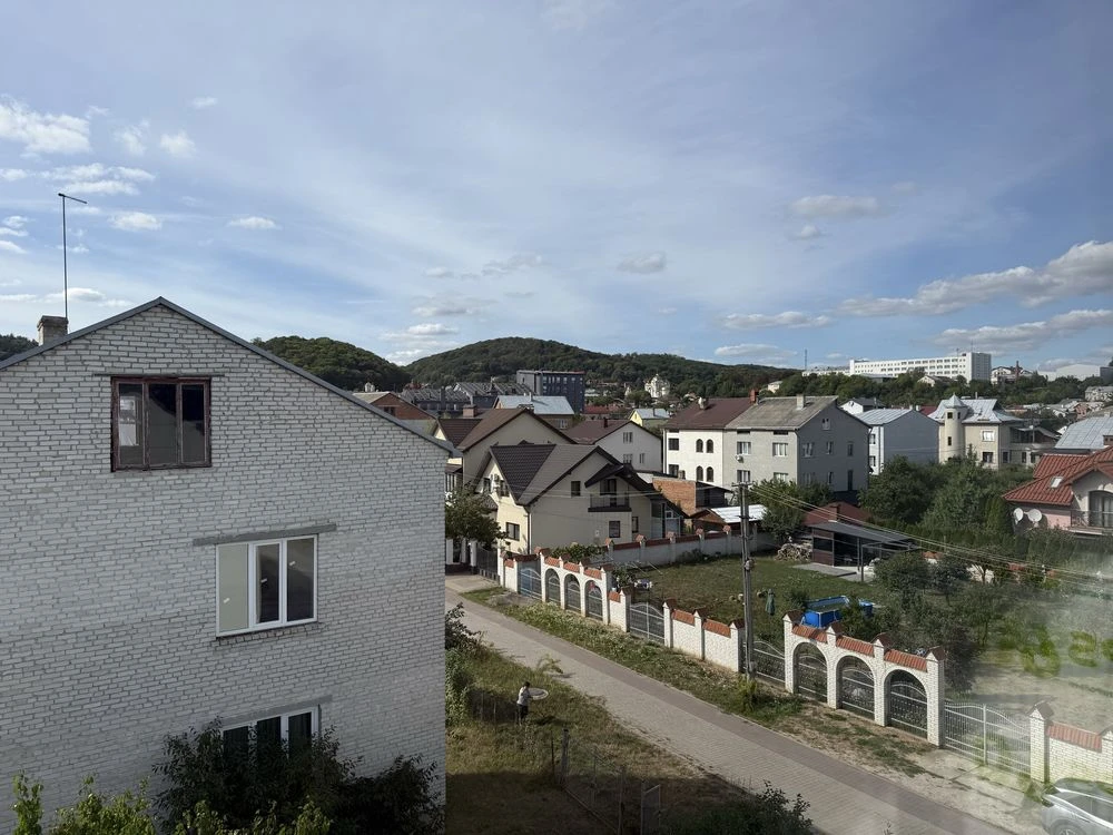 Квартира 2 кімнати 2 поверх 63м $1100/м2