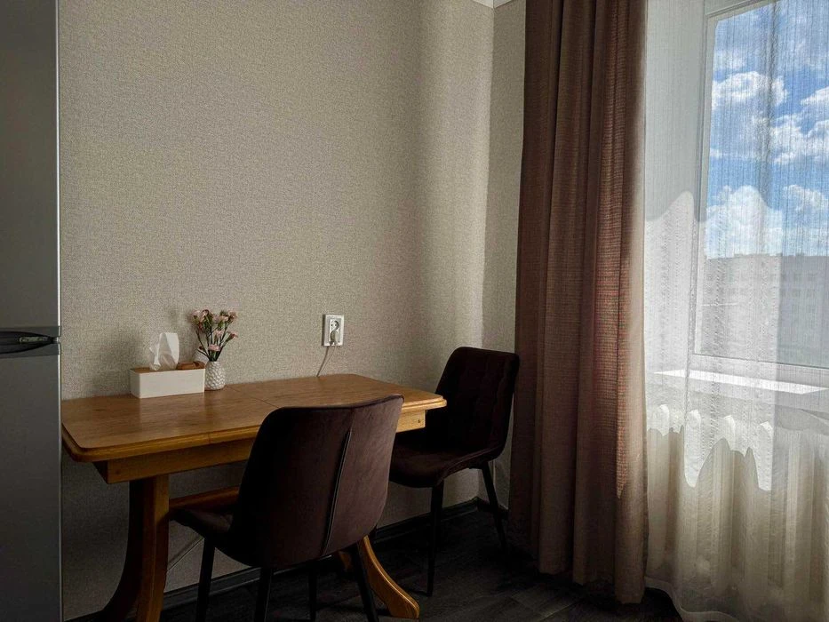 (5) Selling a 1-room apartment on Pirogova Street 9081