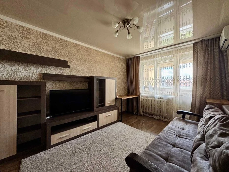(5) Selling a 1-room apartment on Pirogova Street 9081