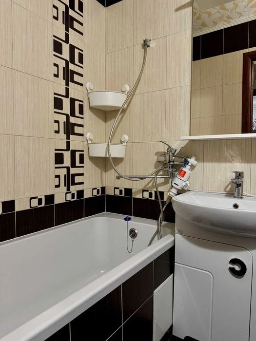 (5) Selling a 1-room apartment on Pirogova Street 9081