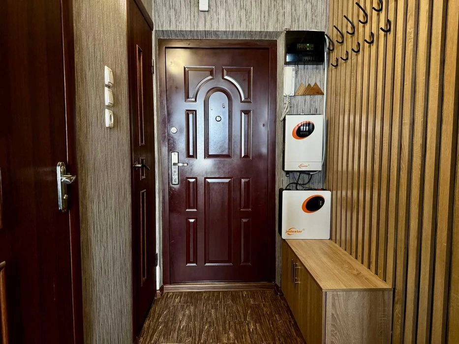 (5) Selling a 1-room apartment on Pirogova Street 9081