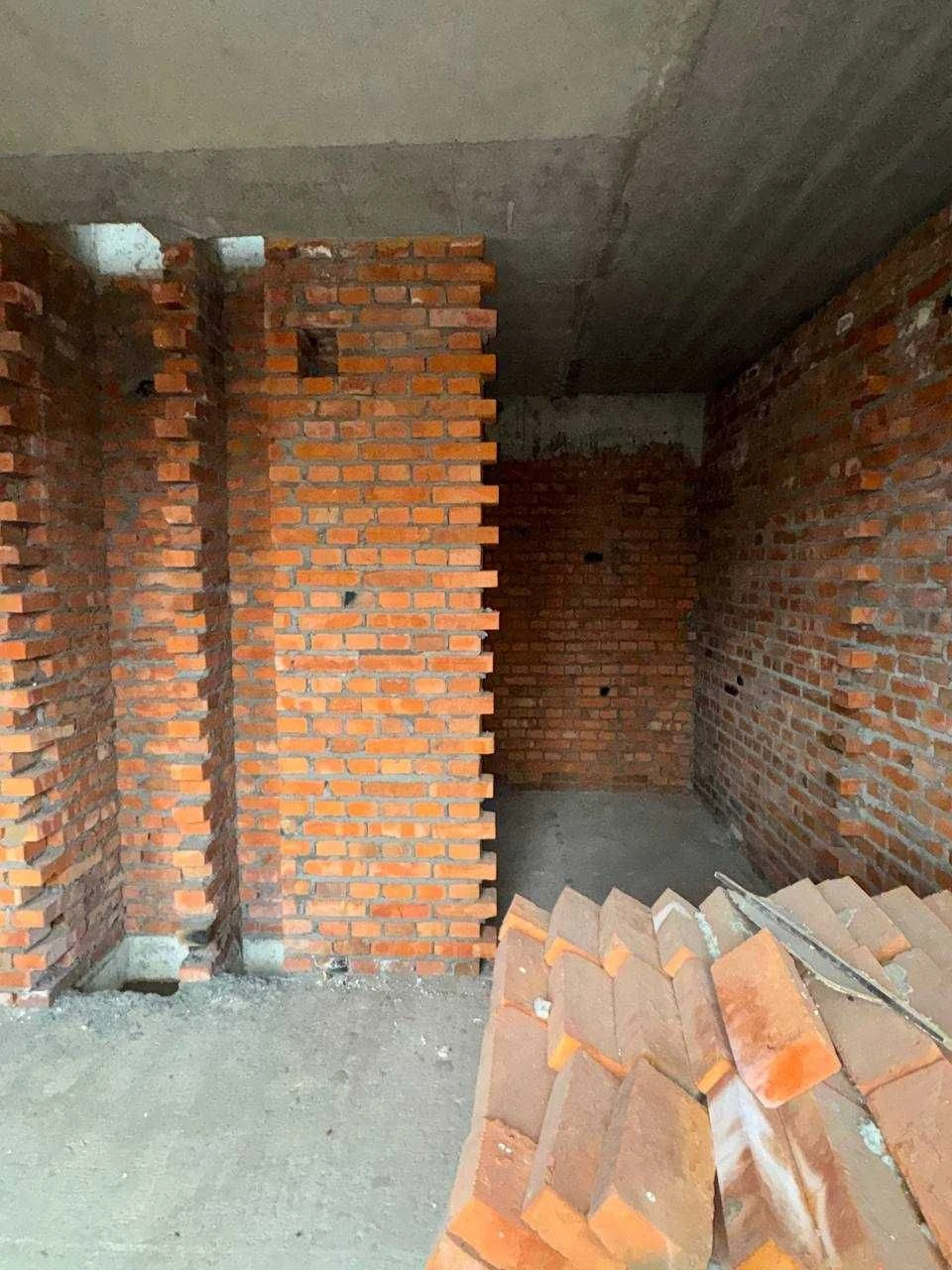 Sale of a 1-room apartment on вул. Галицька 109, NO BUYER'S COMMISSION