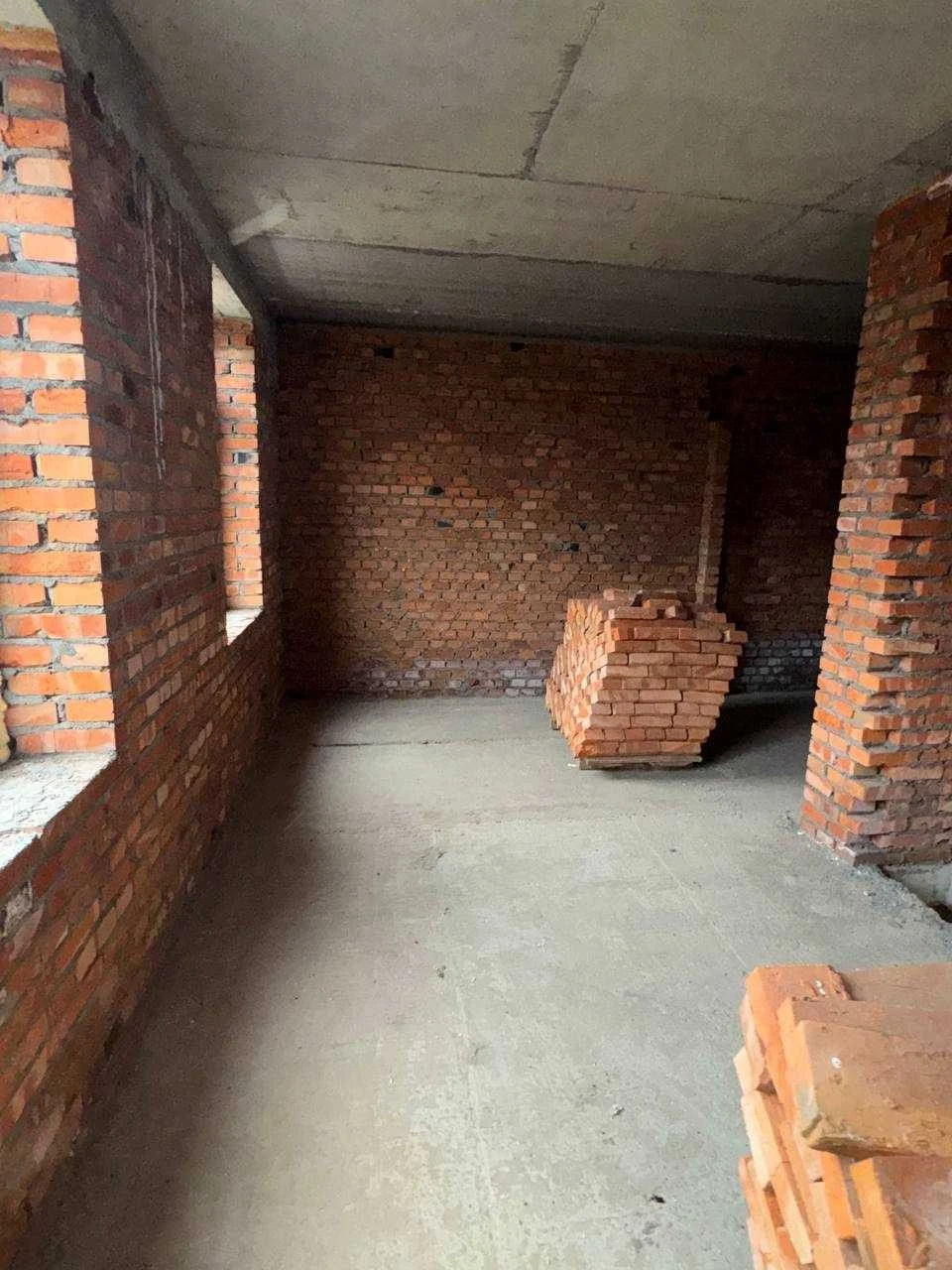 Sale of a 1-room apartment on вул. Галицька 109, NO BUYER'S COMMISSION