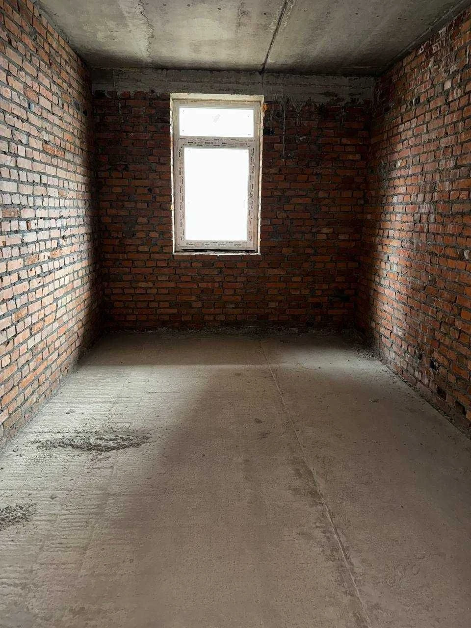 Sale of a 1-room apartment on вул. Галицька 109, NO BUYER'S COMMISSION