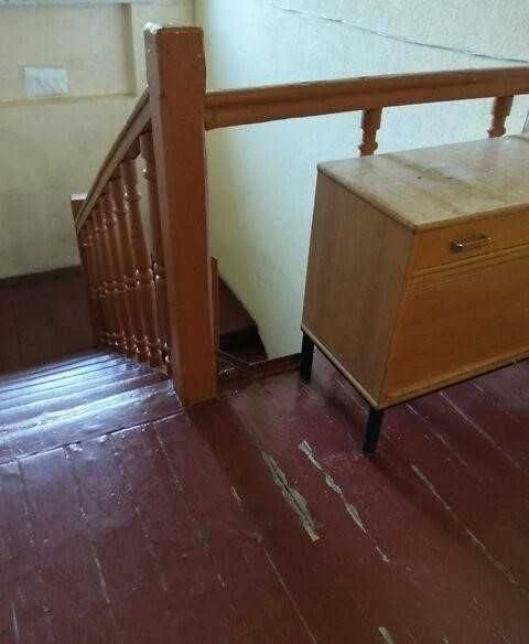 Продається затишна та світла квартира у тихому, зеленому кут