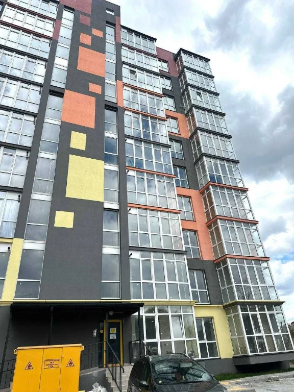 Продаж 1 кімнатної квартири 50,5 м2 в місті Винники по вул.