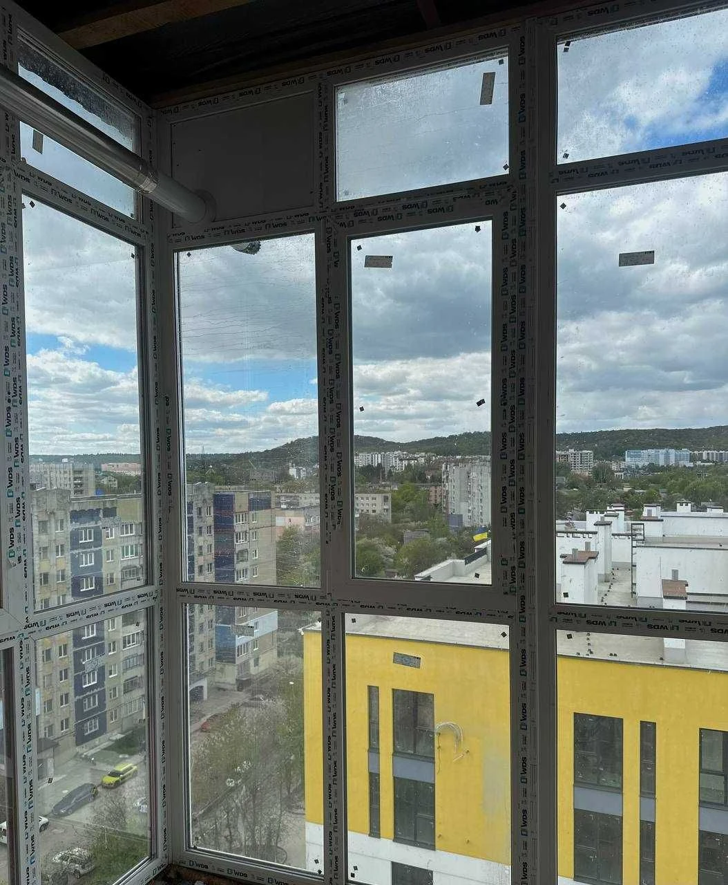 Продаж 1 кімнатної квартири 50,5 м2 в місті Винники по вул.