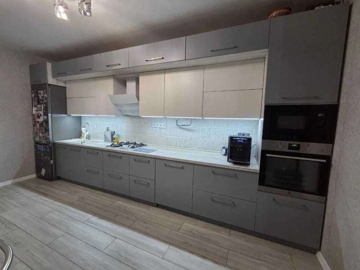 Продаж 2-кім квартири ЄВРОРЕМОНТ 66/45/21м² Винники Винна Го