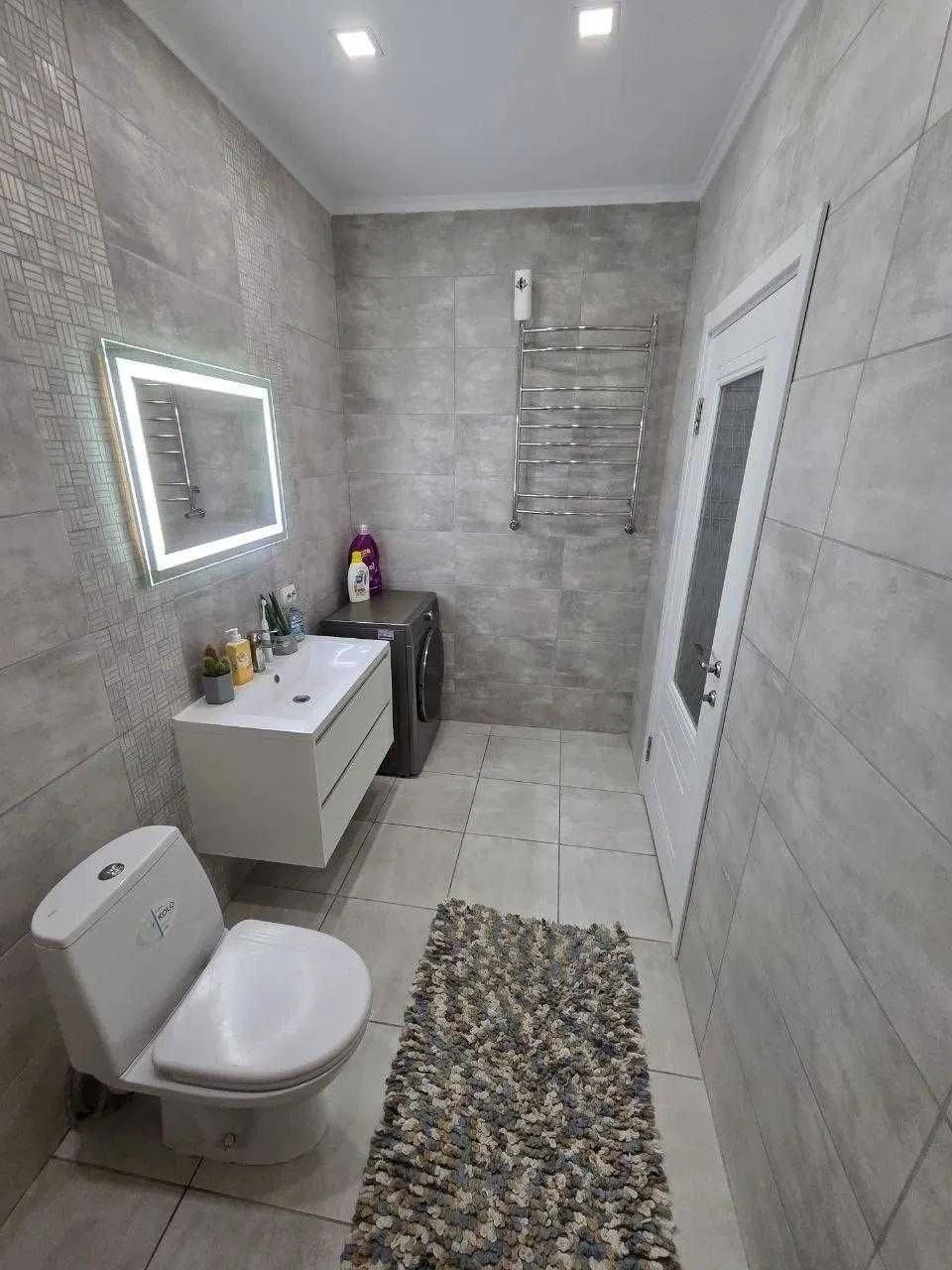 Продаж 2-кім квартири ЄВРОРЕМОНТ 66/45/21м² Винники Винна Го