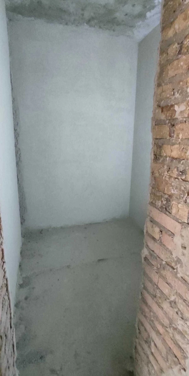 Продаж 3-к. квартири ДВОРІВНЕВА ЗДАНА 109/96/13м² Винники ву