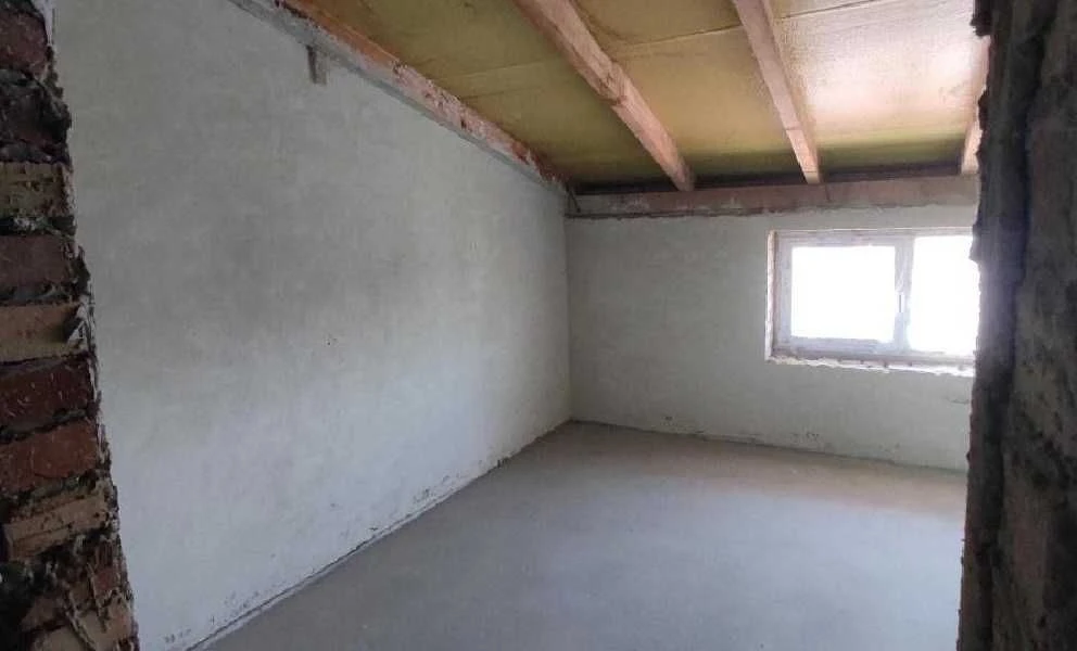 Продаж 3-к. квартири ДВОРІВНЕВА ЗДАНА 109/96/13м² Винники ву