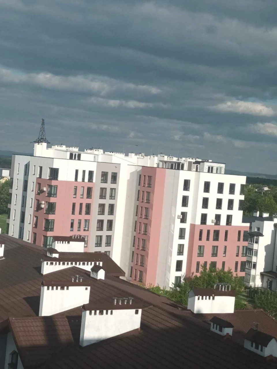 Продаж 1 кім. квартири з великою терасою м. Винники