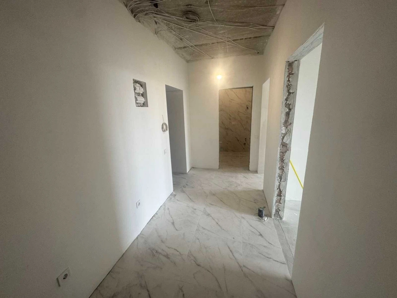 Продаж 1-к. квартири 50/38/12м² ЖК Сусіди Винники 67000$