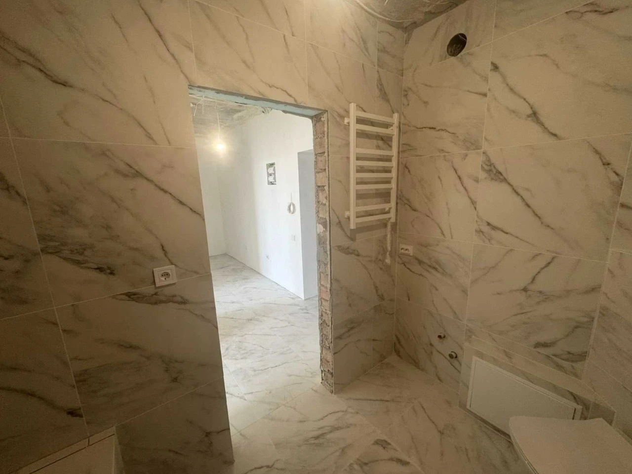 Продаж 1-к. квартири 50/38/12м² ЖК Сусіди Винники 67000$