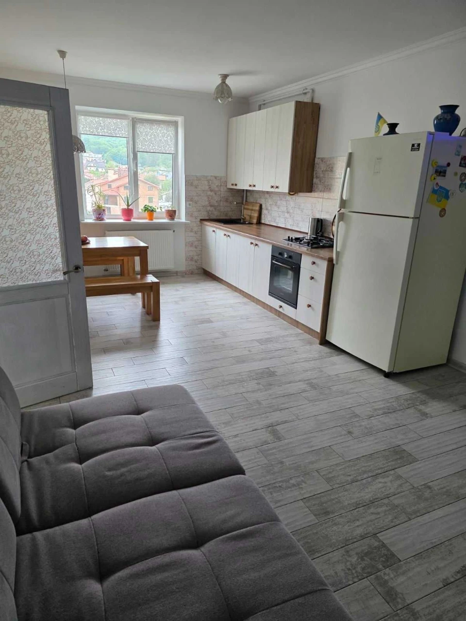 Продаж 4-к.квартири 130/101/29м² Винники вул. Івасюка 135000
