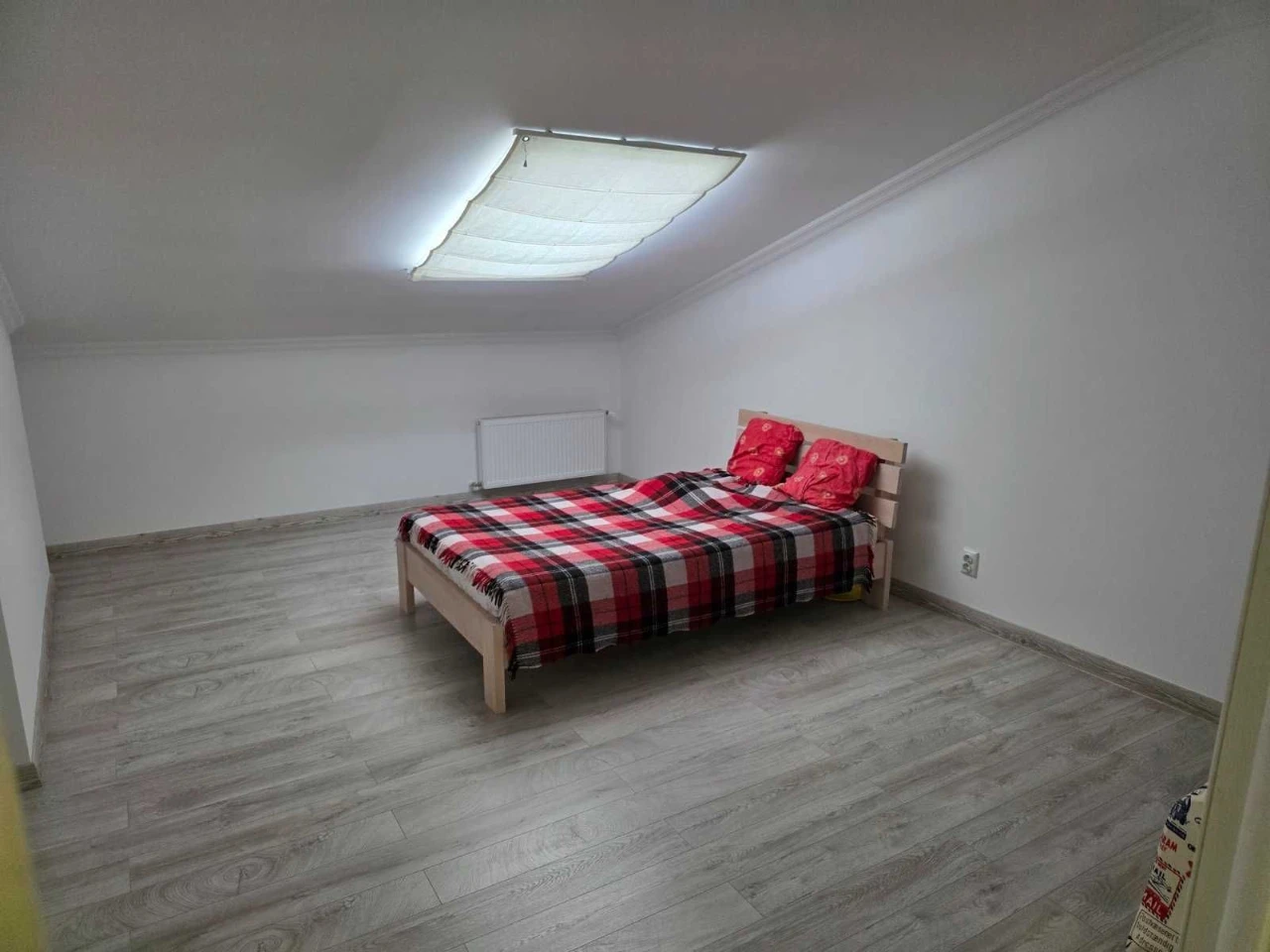 Продаж 4-к.квартири 130/101/29м² Винники вул. Івасюка 135000
