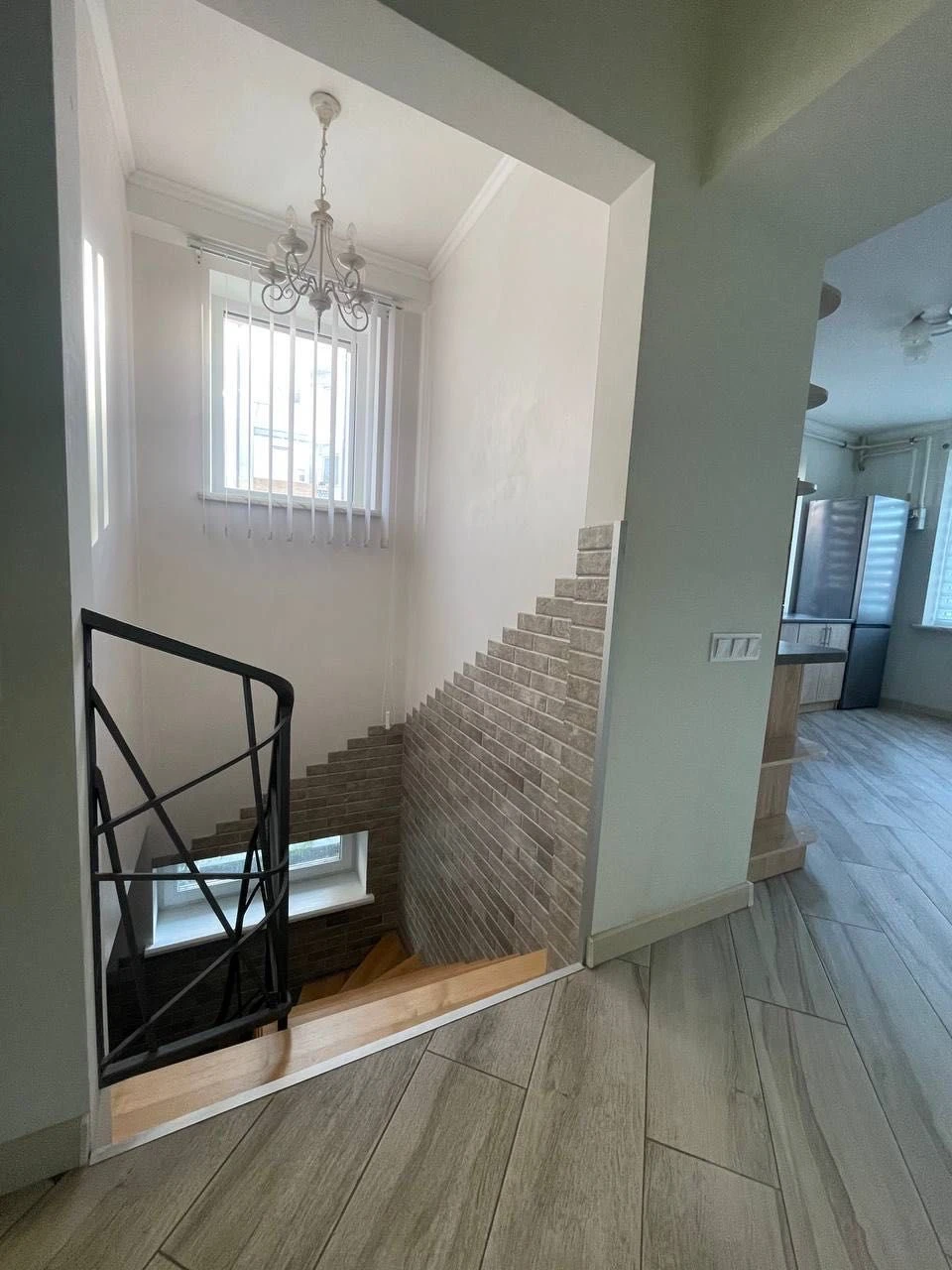 Продаж 3-кімнатної квартири, 139 м², новобудова, Винники