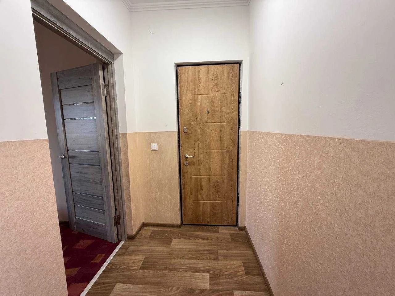 Продається 2-кімнатна квартира у Винниках (вул. Степана Банд