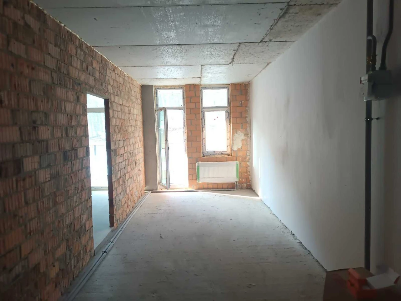 Продаж 1 кім. Винники 46м 5/7ц в зданій новобудові LEVDevelo
