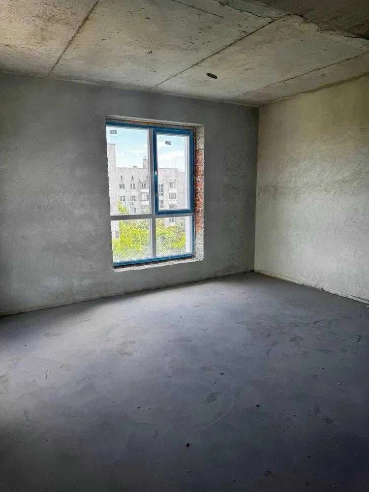 Продаж 5-к. квартири ЗДАНА 145/120/25м² Винники 125000$