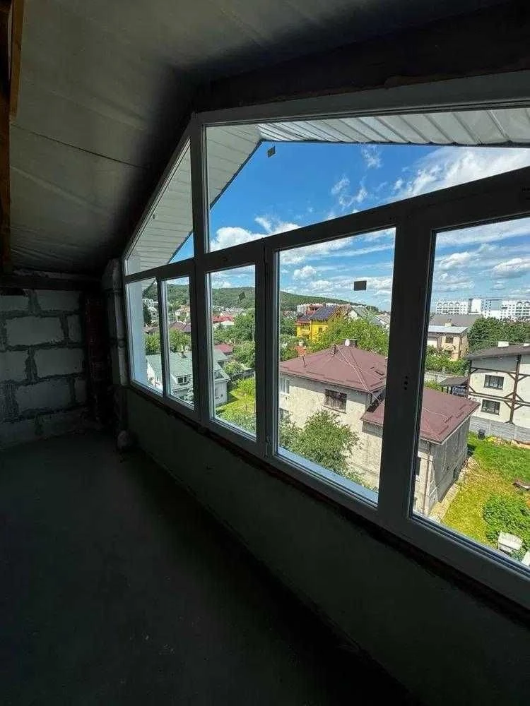 Продаж 5-к. квартири ЗДАНА 145/120/25м² Винники 125000$