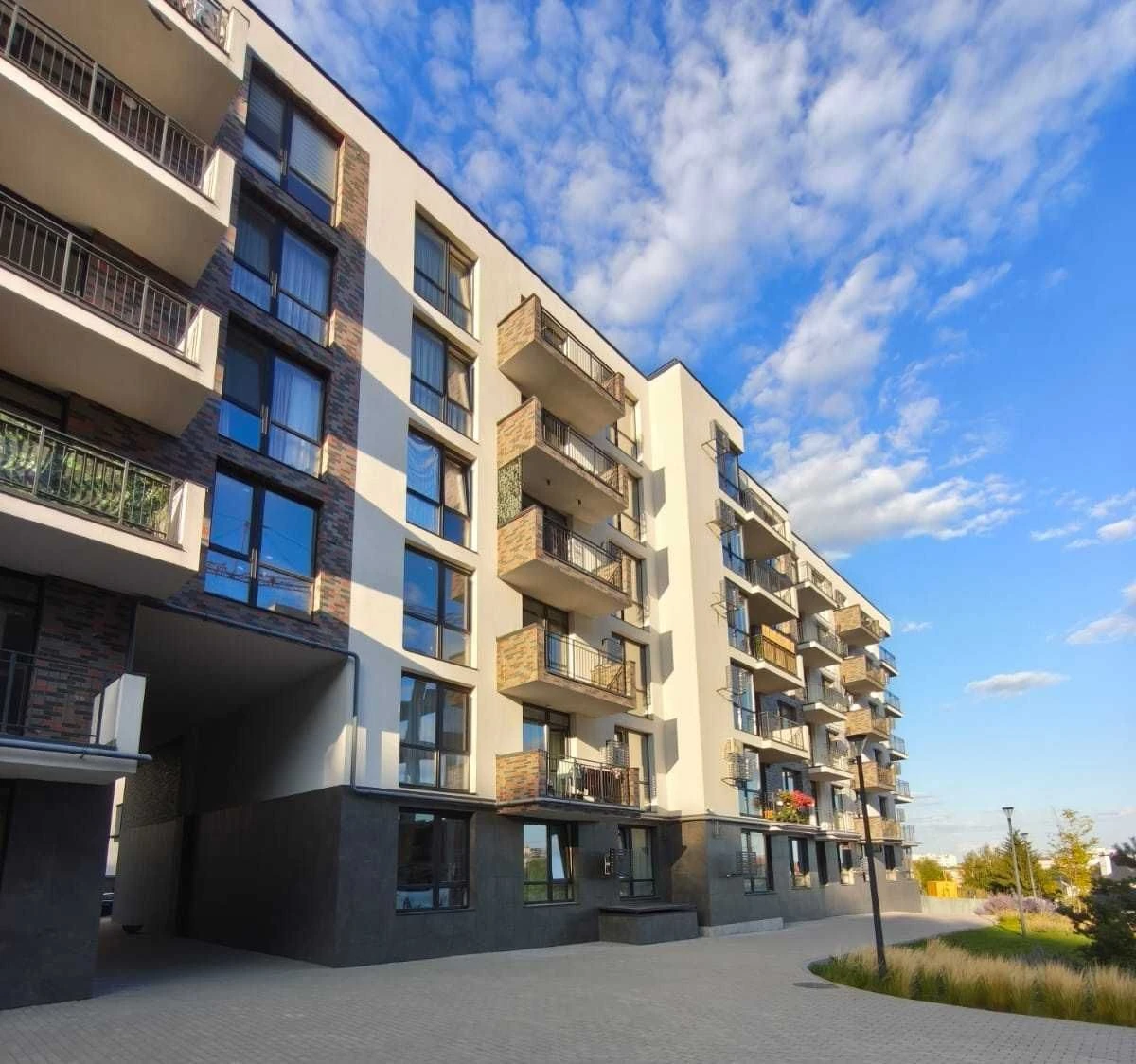 Продаж 1-к. квартири З РЕМОНТОМ 45/15/18м² ЖК Auroom Forest
