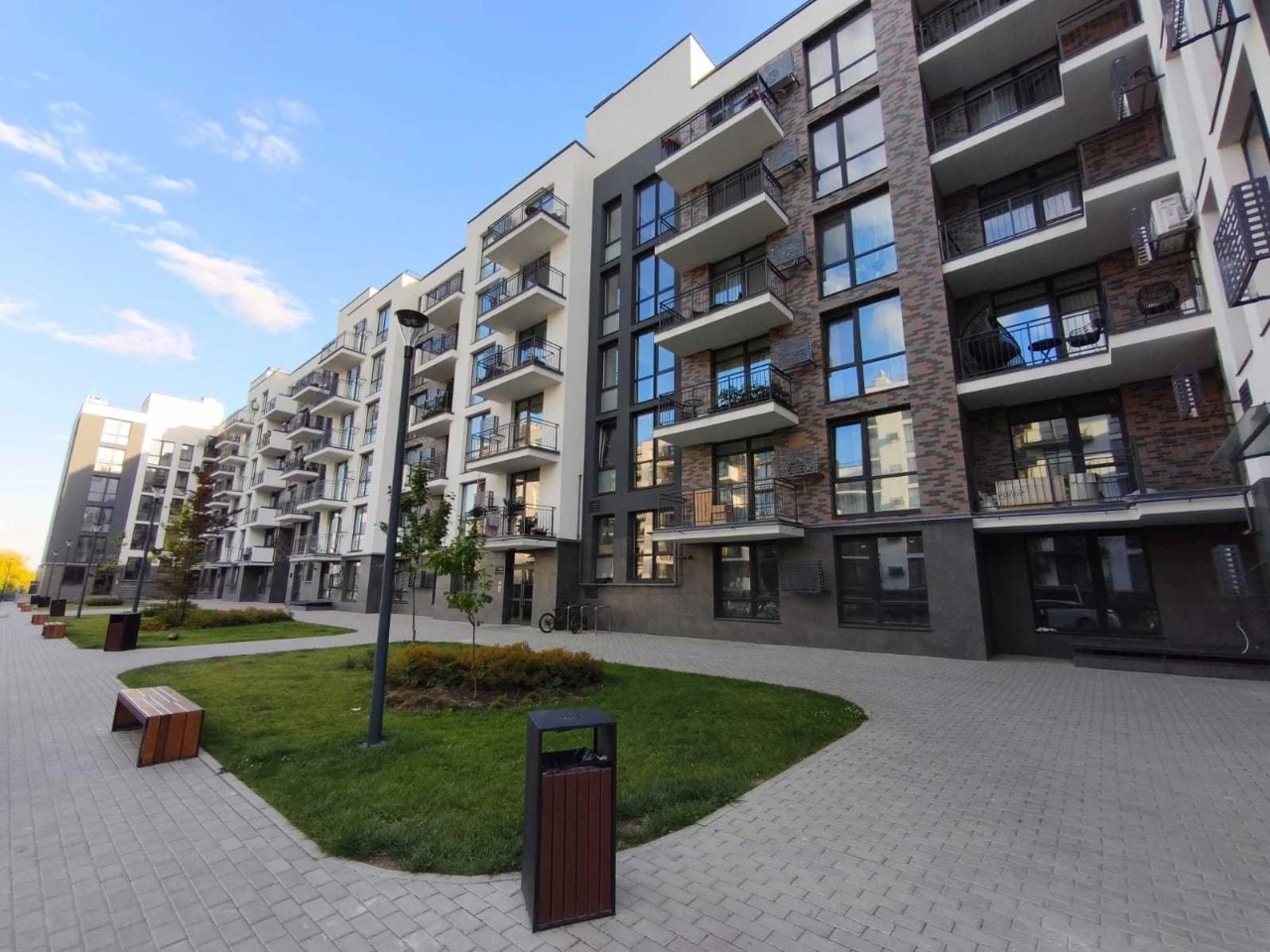 Продаж 1-к. квартири З РЕМОНТОМ 45/15/18м² ЖК Auroom Forest