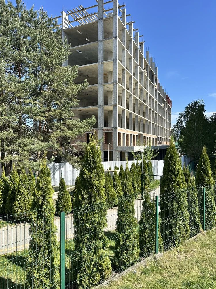 Продається 2х кімнатна квартира у новобудові.