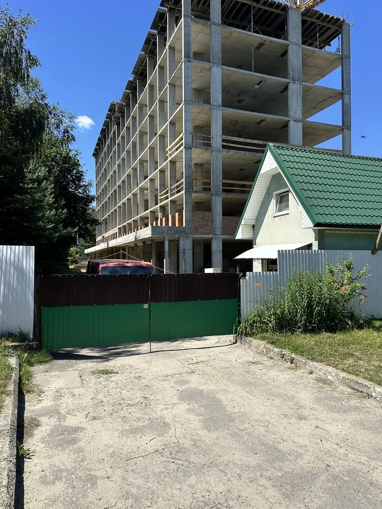 Продається 2х кімнатна квартира у новобудові.