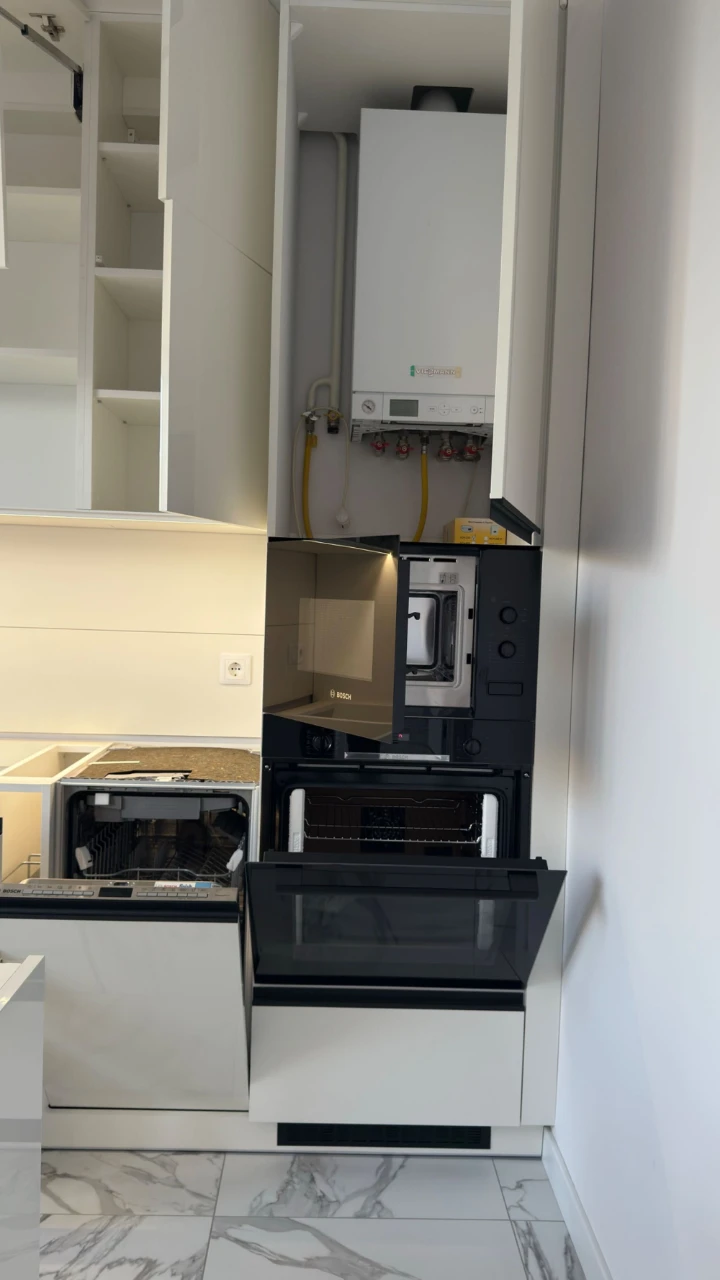 2-bedroom 61 sq m with new renovation | no one has lived