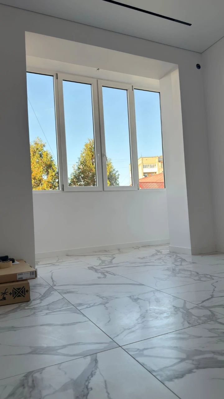 2-bedroom 61 sq m with new renovation | no one has lived
