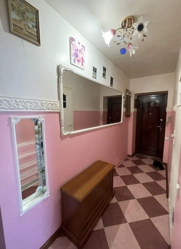 Продажа в Новояворовск, ул. Січовых Стрільців, 2-комнатная квартира