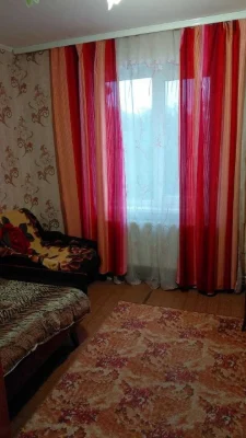 Продаж 3-кімнатної квартири в центрі Калинівки (63 м²)