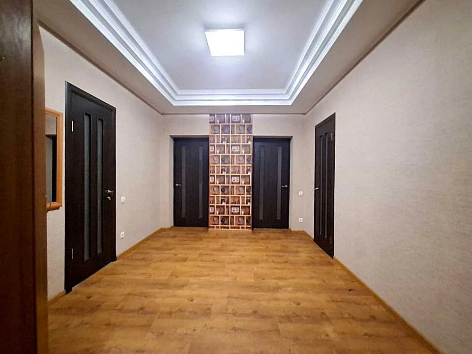 Квартира. Вишневе, Вітянська вулиця.