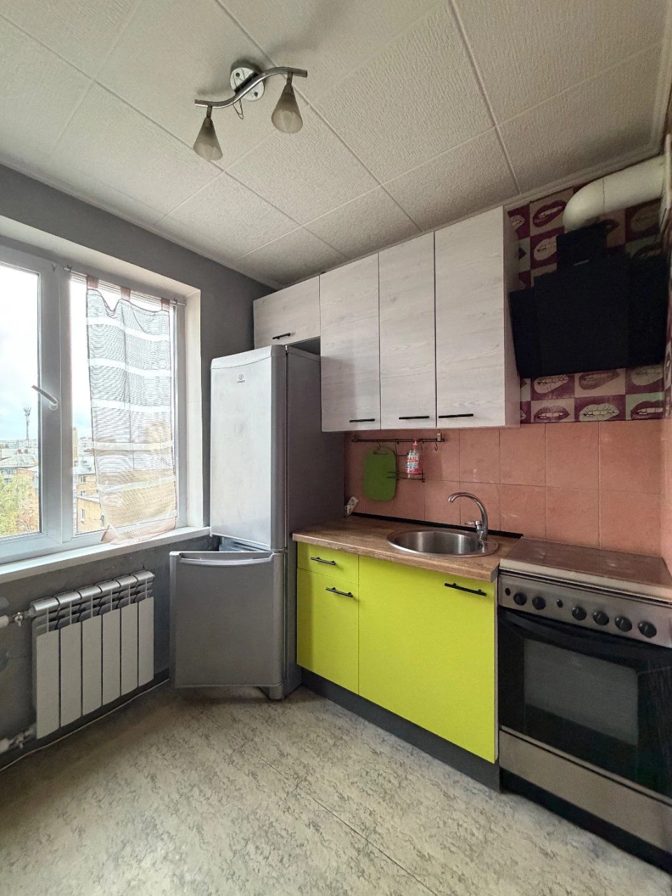 Продається 2к квартира у Вишневому